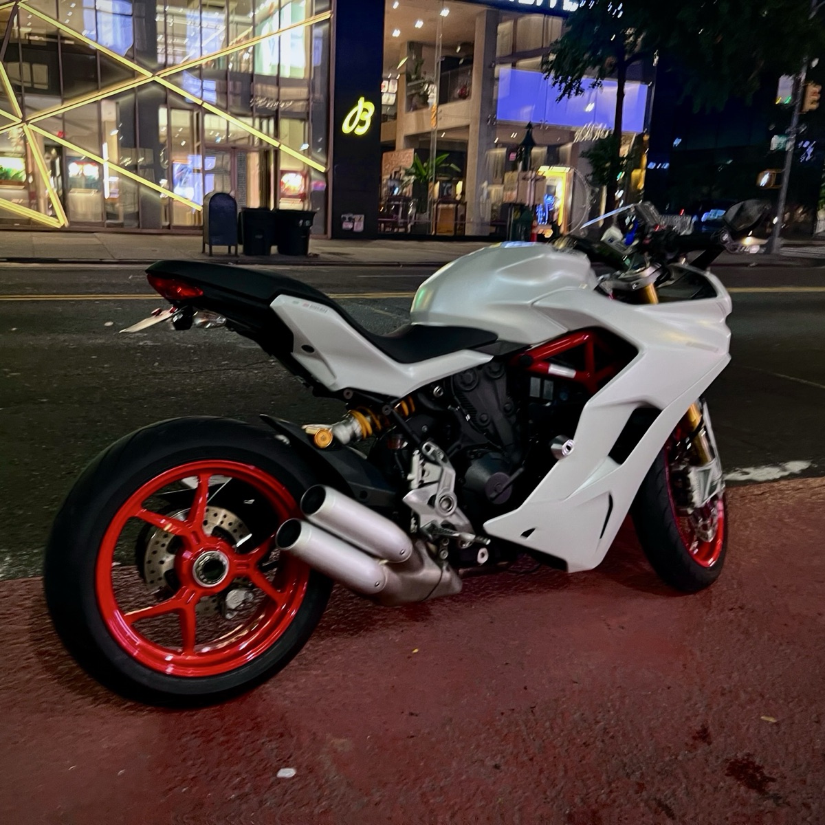 Okojo's 2018 Ducati Supersport / Supersport S