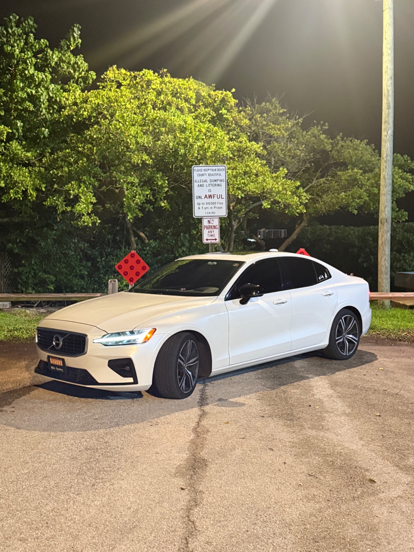 Matthew Kucera's 2019 Volvo S60 T6 - R Design Polestar