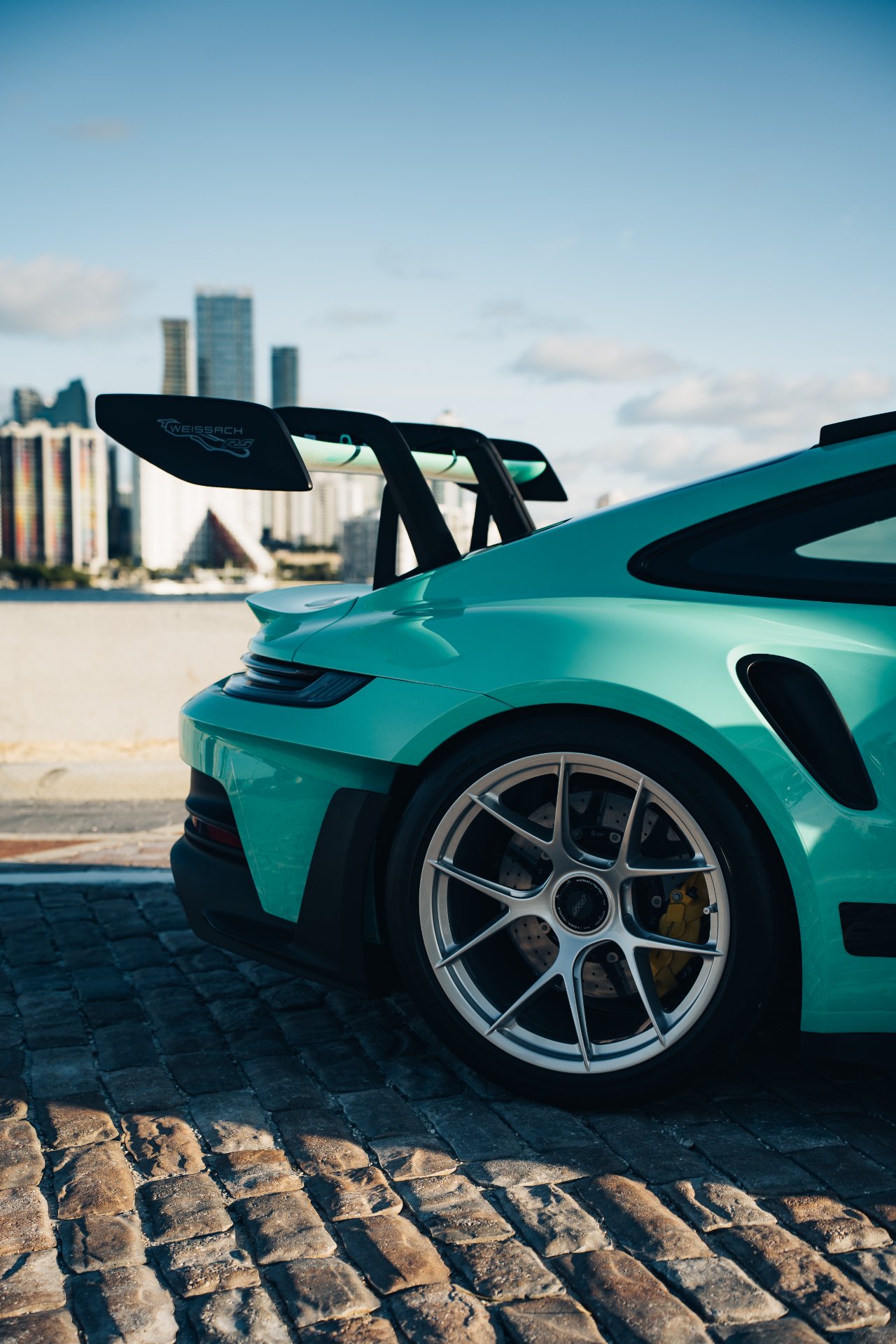 Unreal shots by the one and only @evannaquin - by AMG Guy