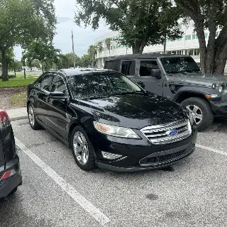 2011 Ford Taurus