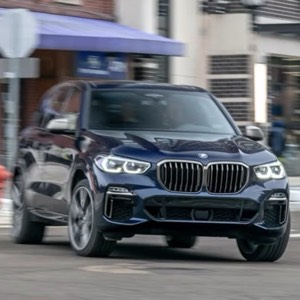 2021 BMW X5 M50i