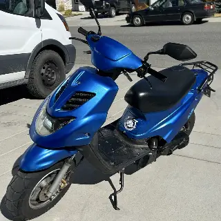 2004 E-Ton Beemer