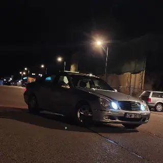 2004 Mercedes-Benz E