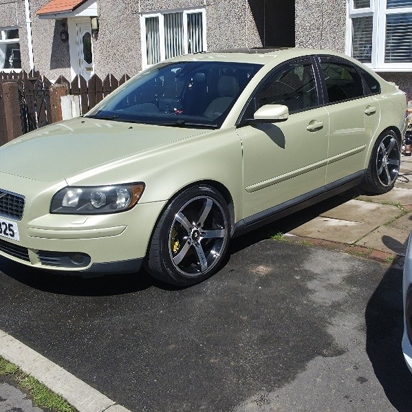 2005 Volvo S40
