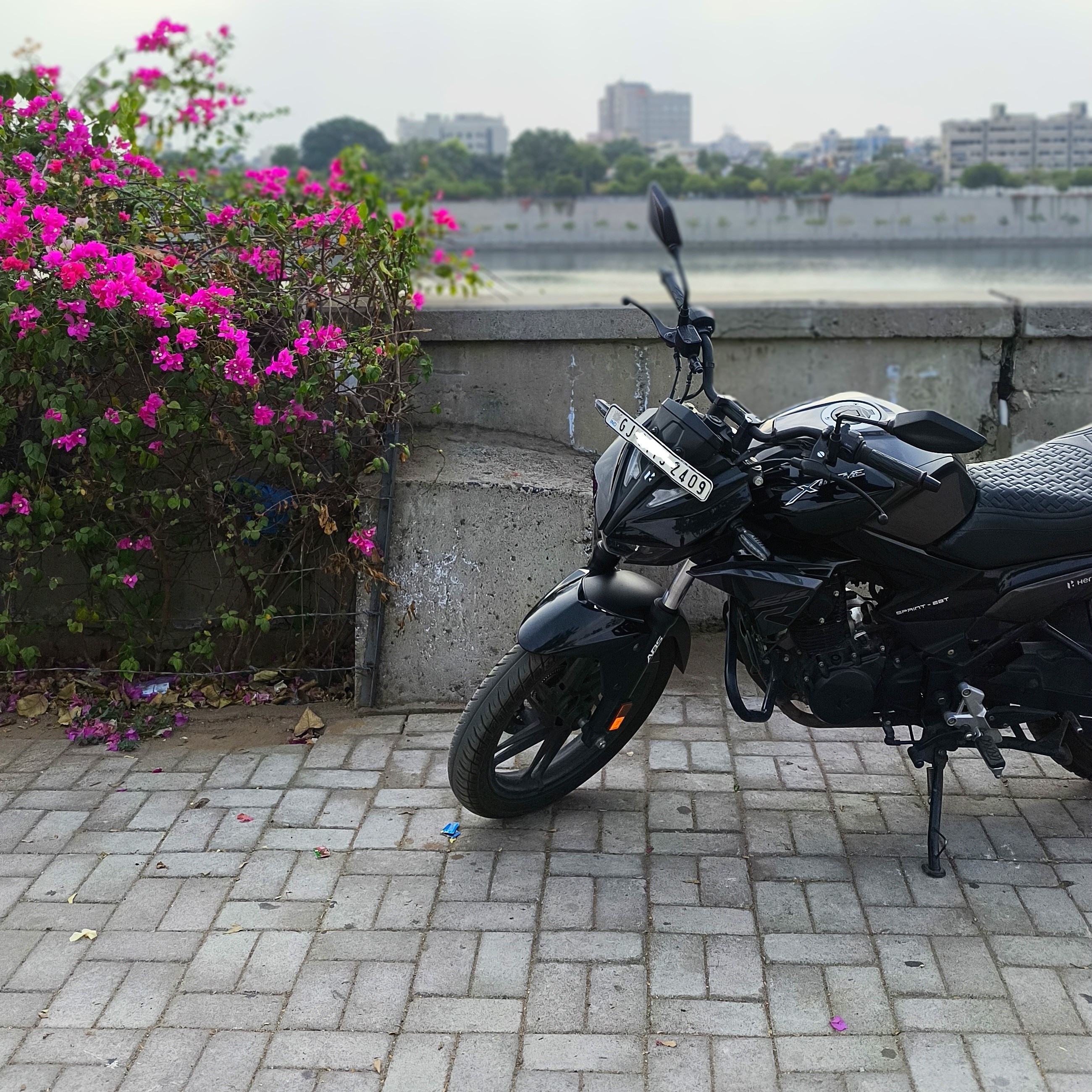 2025 Hero 125r