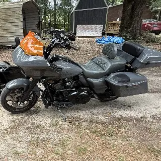 2022 Harley Road Glide