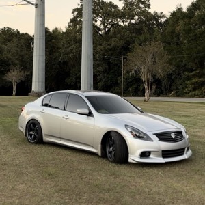 2013 Infiniti G37
