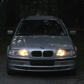2001 BMW 330xia